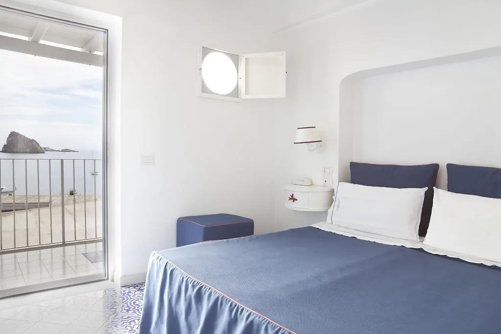 ***  Hotel La Terrazza Παναρέα Ιταλία
