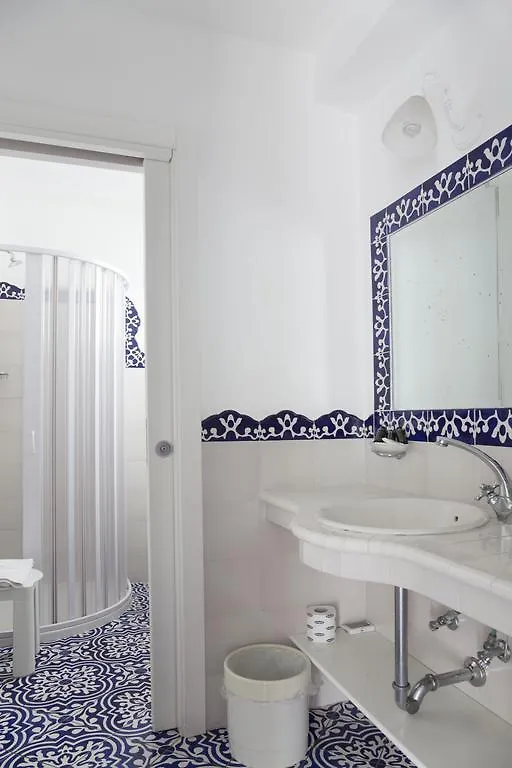 Hotel La Terrazza Panarea